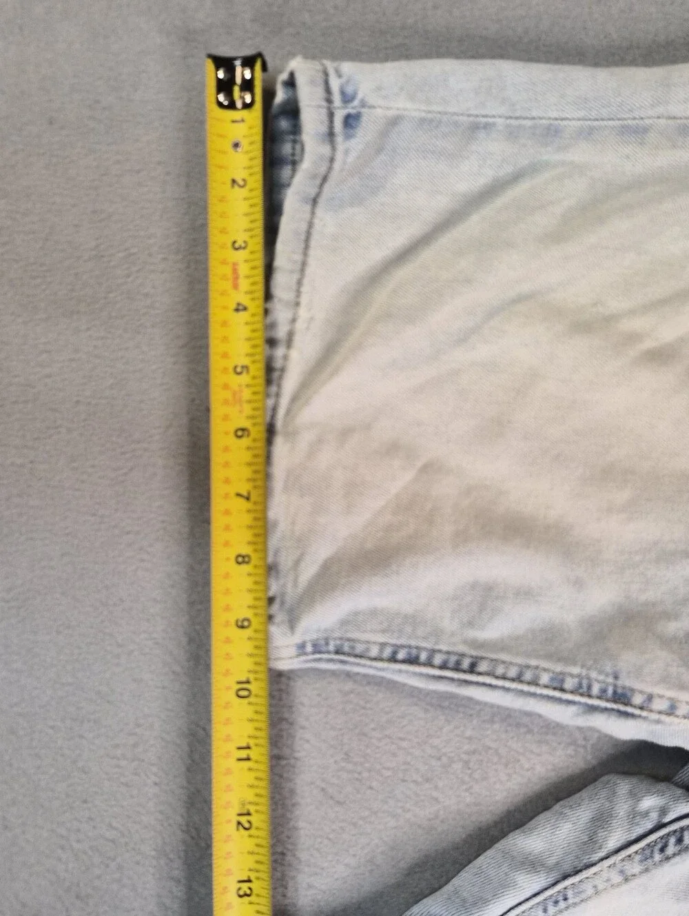 Levi's 541 light wash denim straight leg jorts Size mens 36